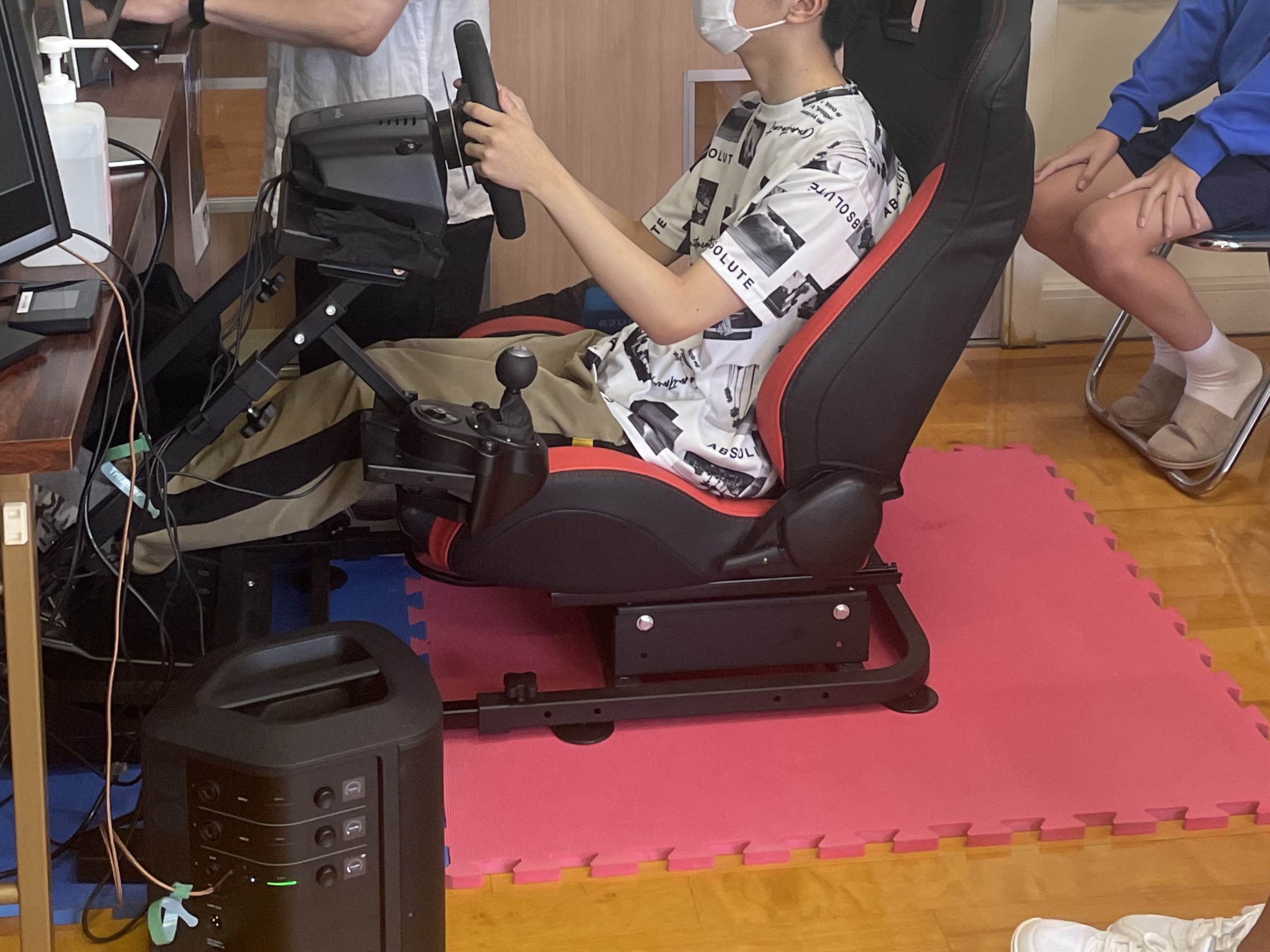 写真２「グランツーリスモ７プレイシーン」